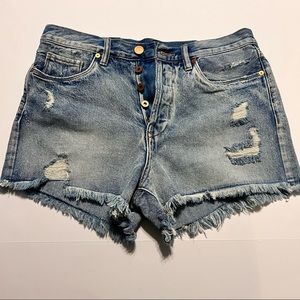 Blanknyc distress denim shorts size 29